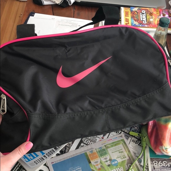 Nike duffle bag - Picture 1 of 4